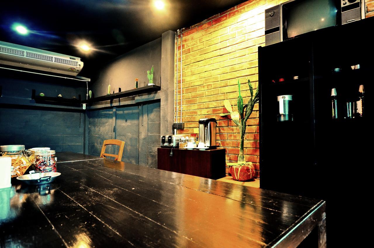 Hoot Hostel & Ratchada Μπανγκόκ Εξωτερικό φωτογραφία